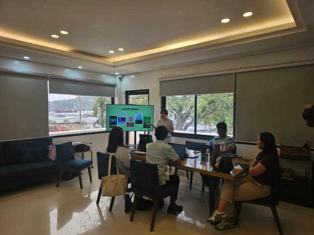 Commercial meeting